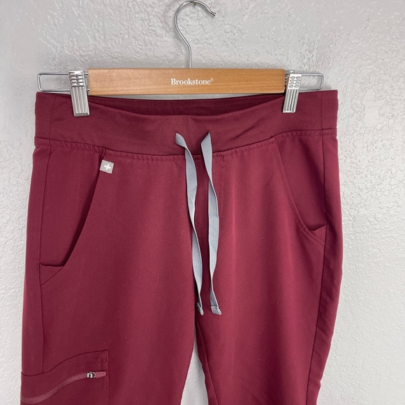 Figs Zamora Classic Jogger Scrub Pants in Classic Burgundy - Picture 4 of 9